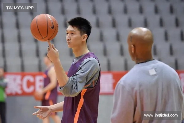 CBA历史首次杨鸣主场与技术台人员激烈冲突越界骂人创纪录 CBA历史首次杨鸣主场与技术台人员激烈冲突越界骂人创纪录
