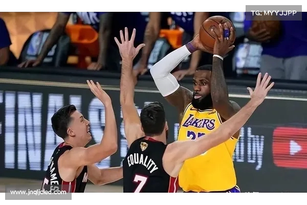 热爱NBA的篮球迷必看,这些球员和球队改变了比赛的历史与未来 热爱NBA的篮球迷必看,这些球员和球队改变了比赛的历史与未来